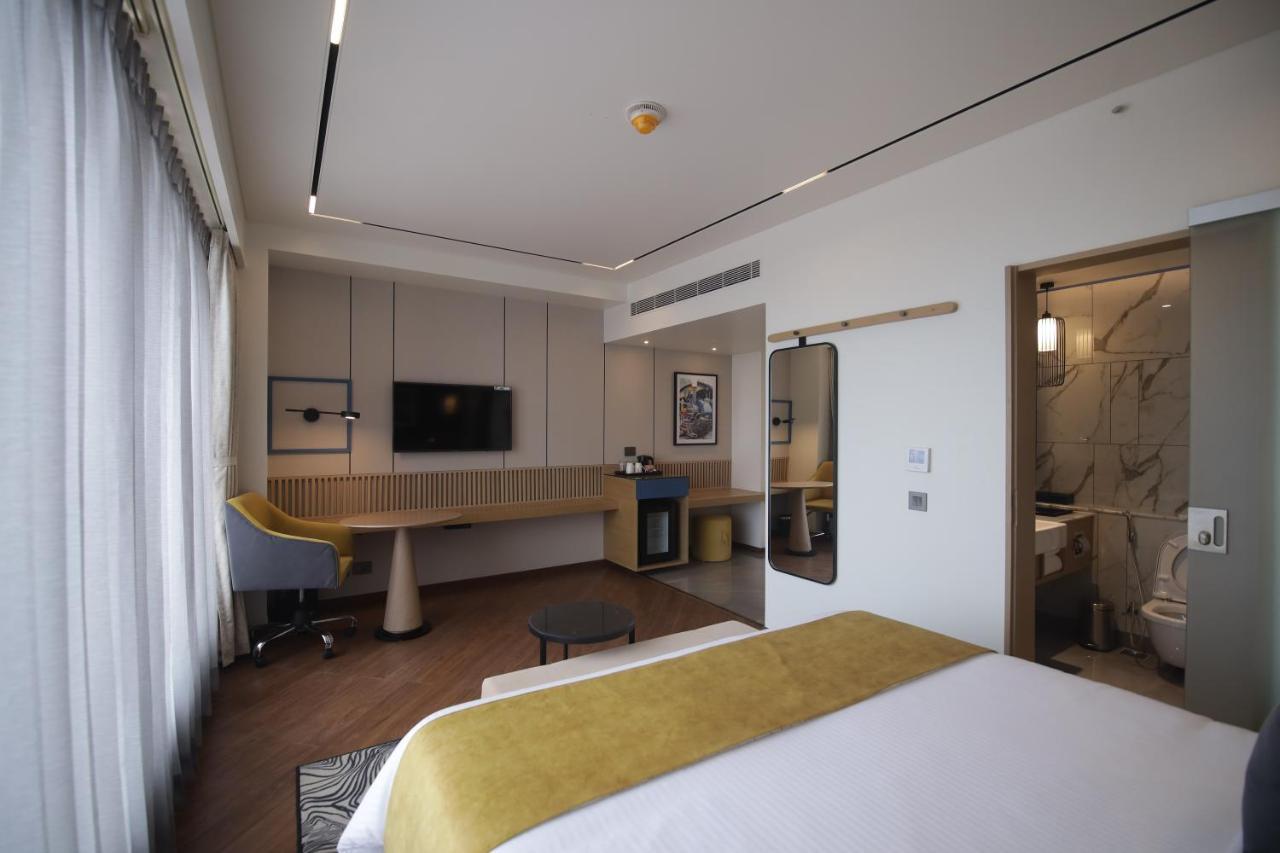 Ramada Encore By Wyndham Siliguri Sevoke Road Bagian luar foto