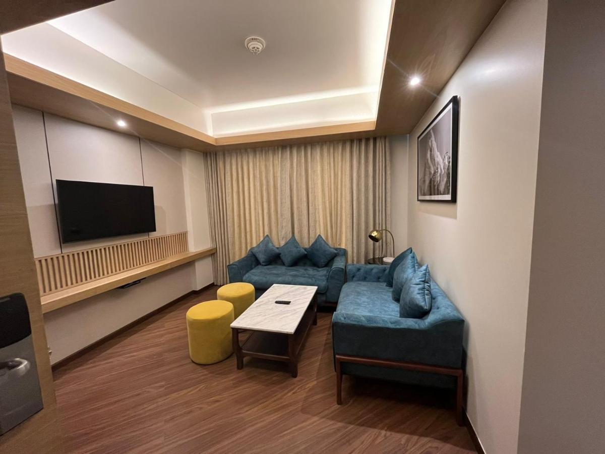 Ramada Encore By Wyndham Siliguri Sevoke Road Bagian luar foto
