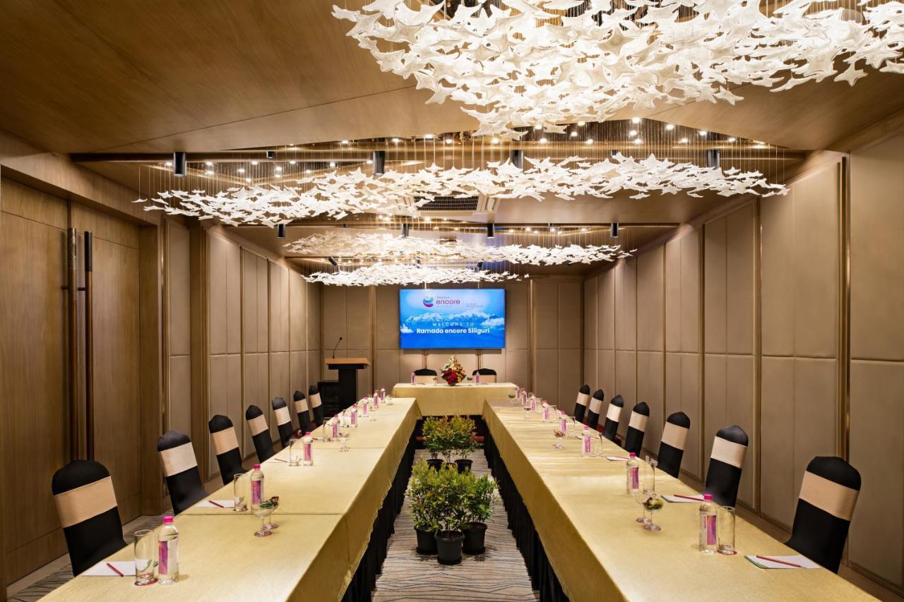 Ramada Encore By Wyndham Siliguri Sevoke Road Bagian luar foto