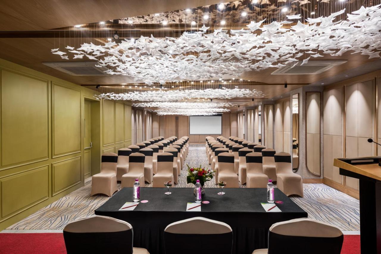 Ramada Encore By Wyndham Siliguri Sevoke Road Bagian luar foto